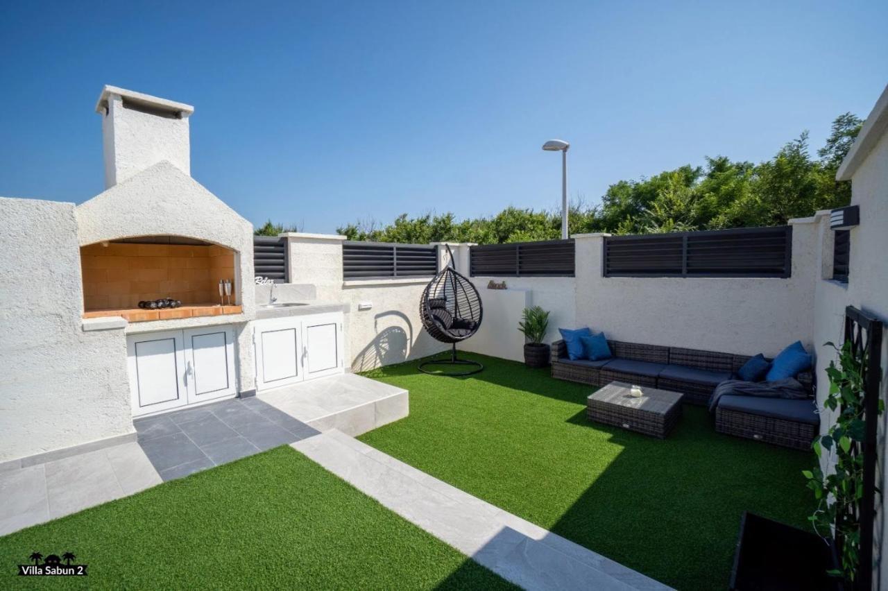 Villas Sabun - Modern House With Heated Pool Privlaka  Exterior photo